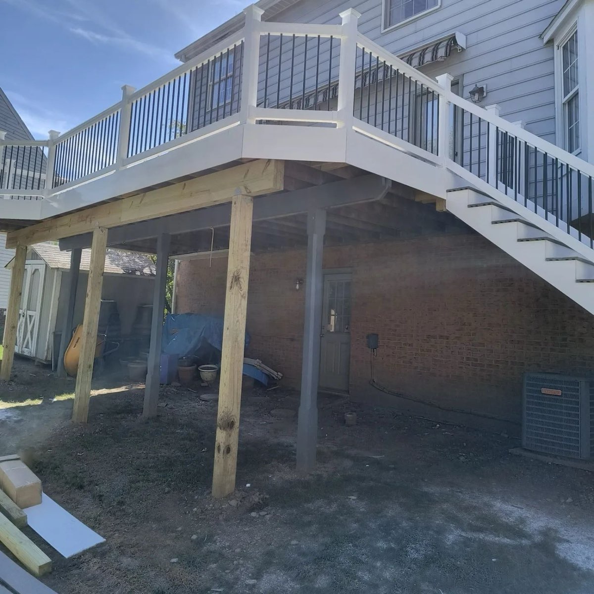27′ Long × 14′ Wide Deck — photo 1
