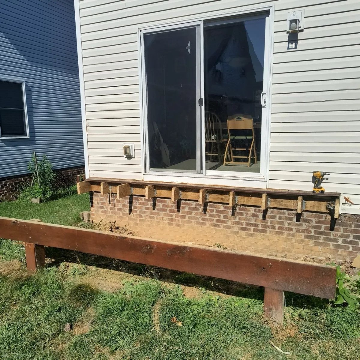 Nice & Small Deck — photo 1