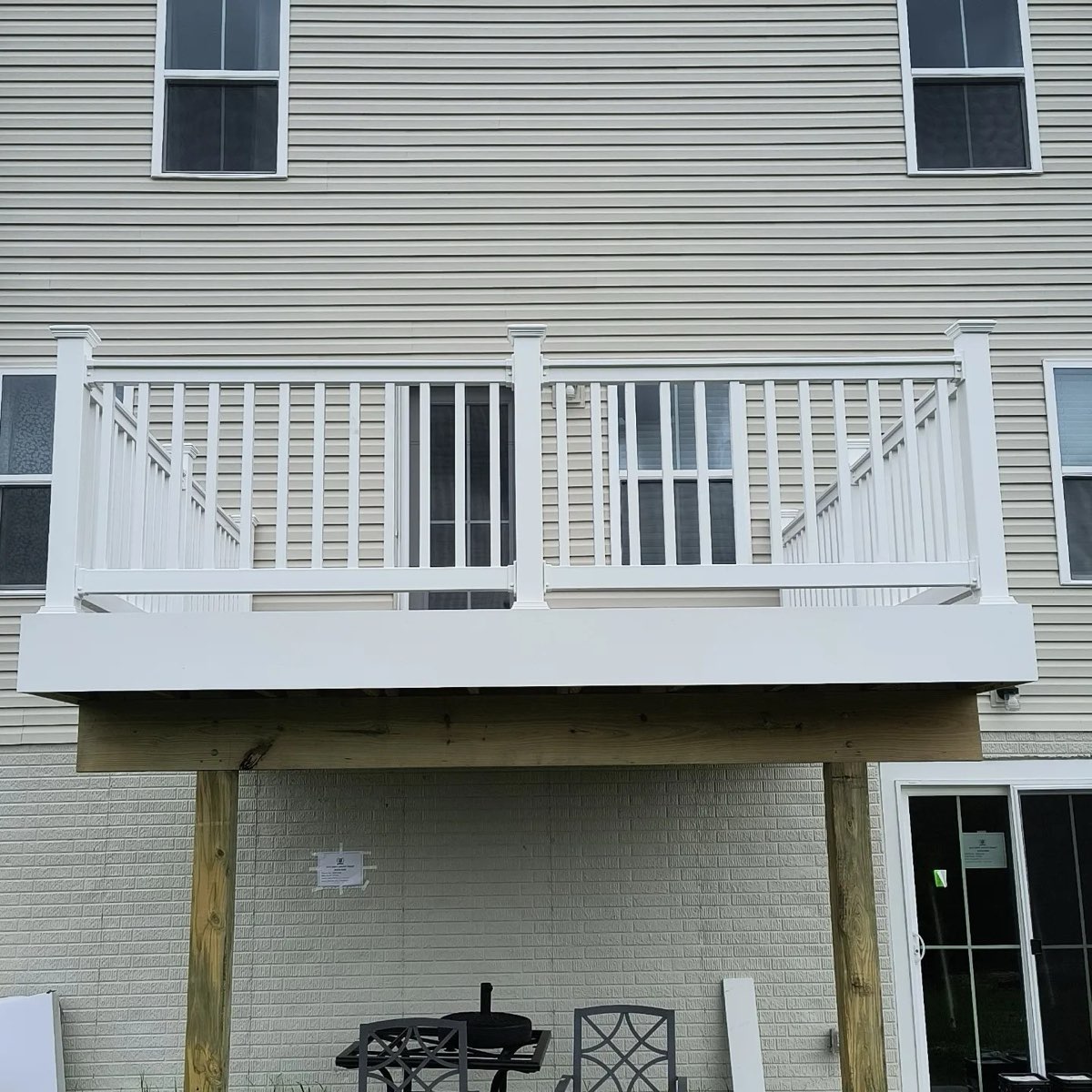 Beautiful 12′×12′ House Deck — photo 4